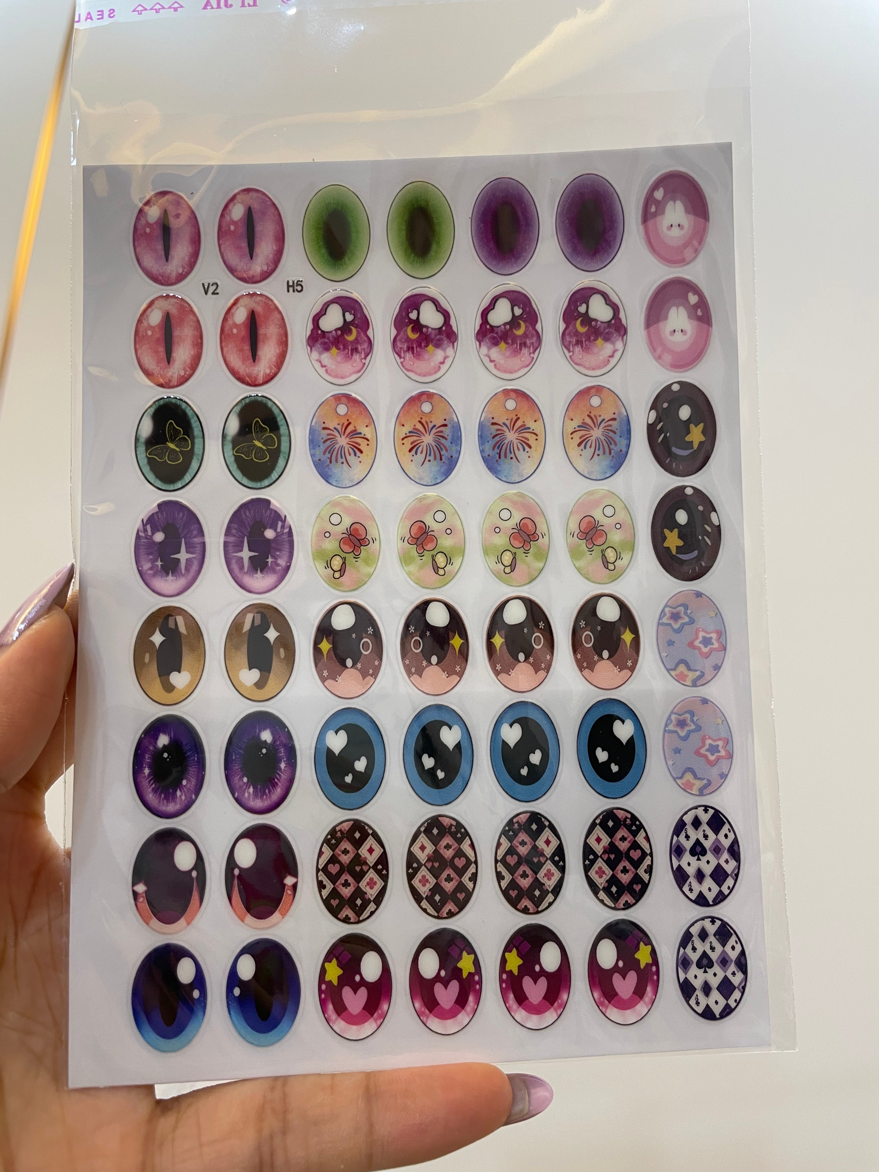 32 Pairs of Eye Stickers for V1 V2 V3, for 17cm Bubu,